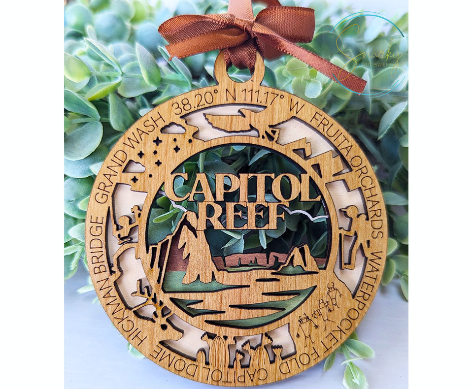 Capitol Reef national park ornament, capitol reef ornament, capitol reef souvenir, national park gifts,national park ornament,gift for hiker